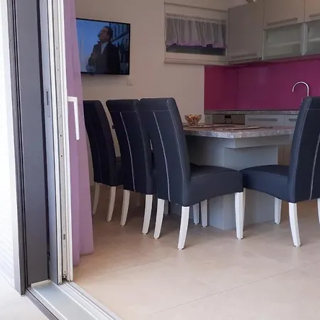 Vala Apartman Malinska