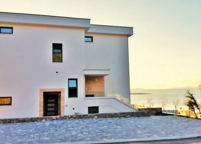 Vala マリンスカ