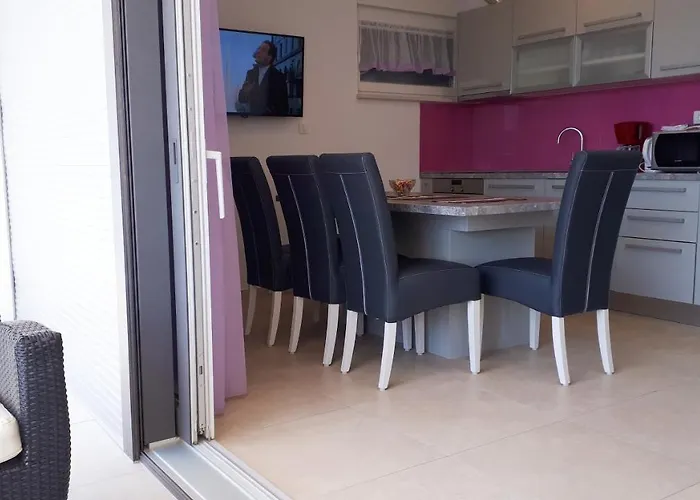 Vala Apartman Malinska