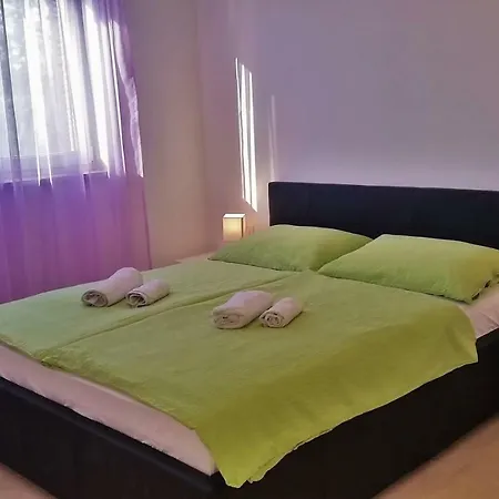 Vala Apartment *