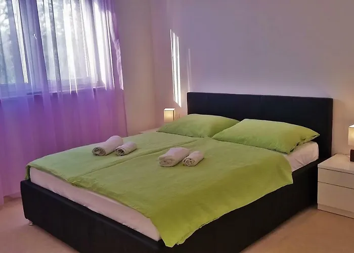 Vala Apartment *